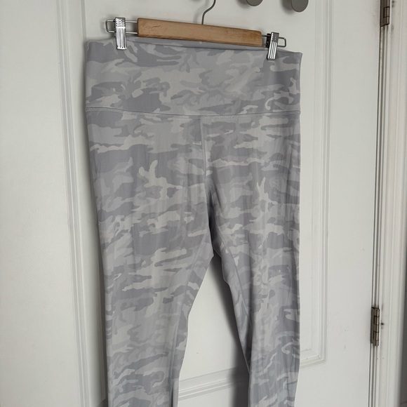 Lululemon Wunder Under High-Rise Tight 28" *Luxtreme size 14 - Picture 9 of 10